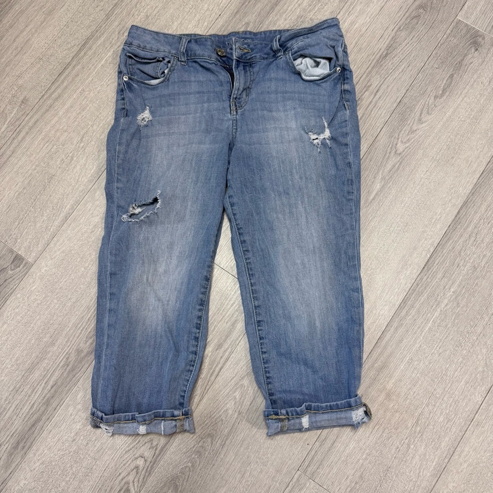 Maurice’s Distressed Women’s Capri Jeans